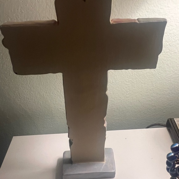 Cross - Picture 3 of 6